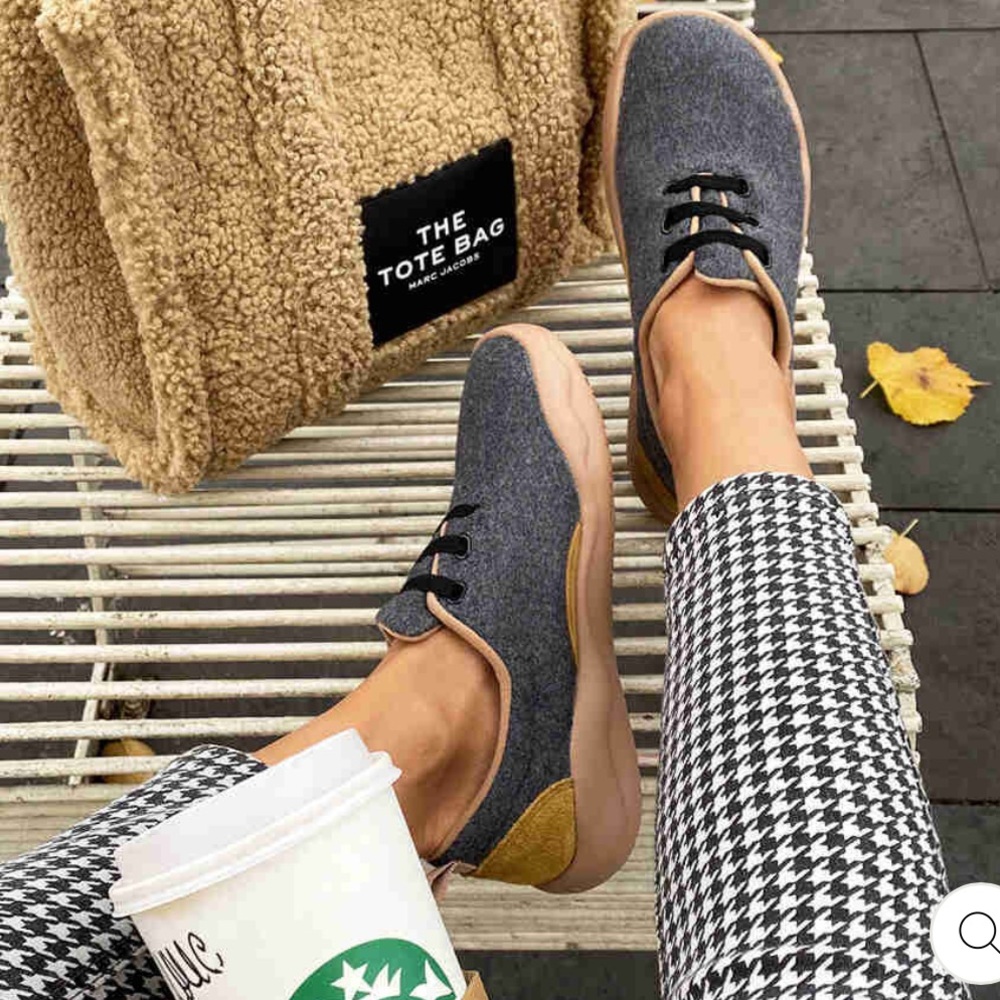 UIN Segovia Deep Grey Women’s Shoes NWT